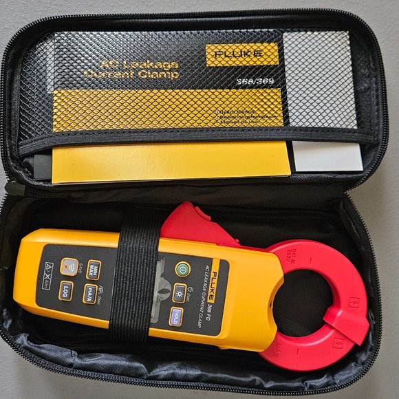 NEW FLUKE 368 FC LEAKAGE TESTER - Picture 4 of 6